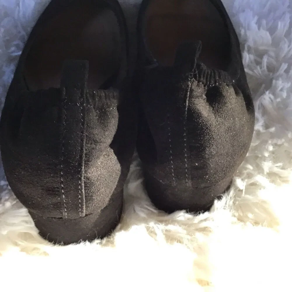 Brash Black Ballet Pump Size 7  Preppy Casual 1” Heel Slip On